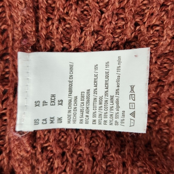 American Eagle Outfitters rust colored v neck sweater size XS - Picture 10 of 12